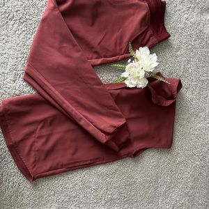 XS-Zamora High-Waisted Jogger Scrub Pants & Rafaela Oversized Scrub Top Set.